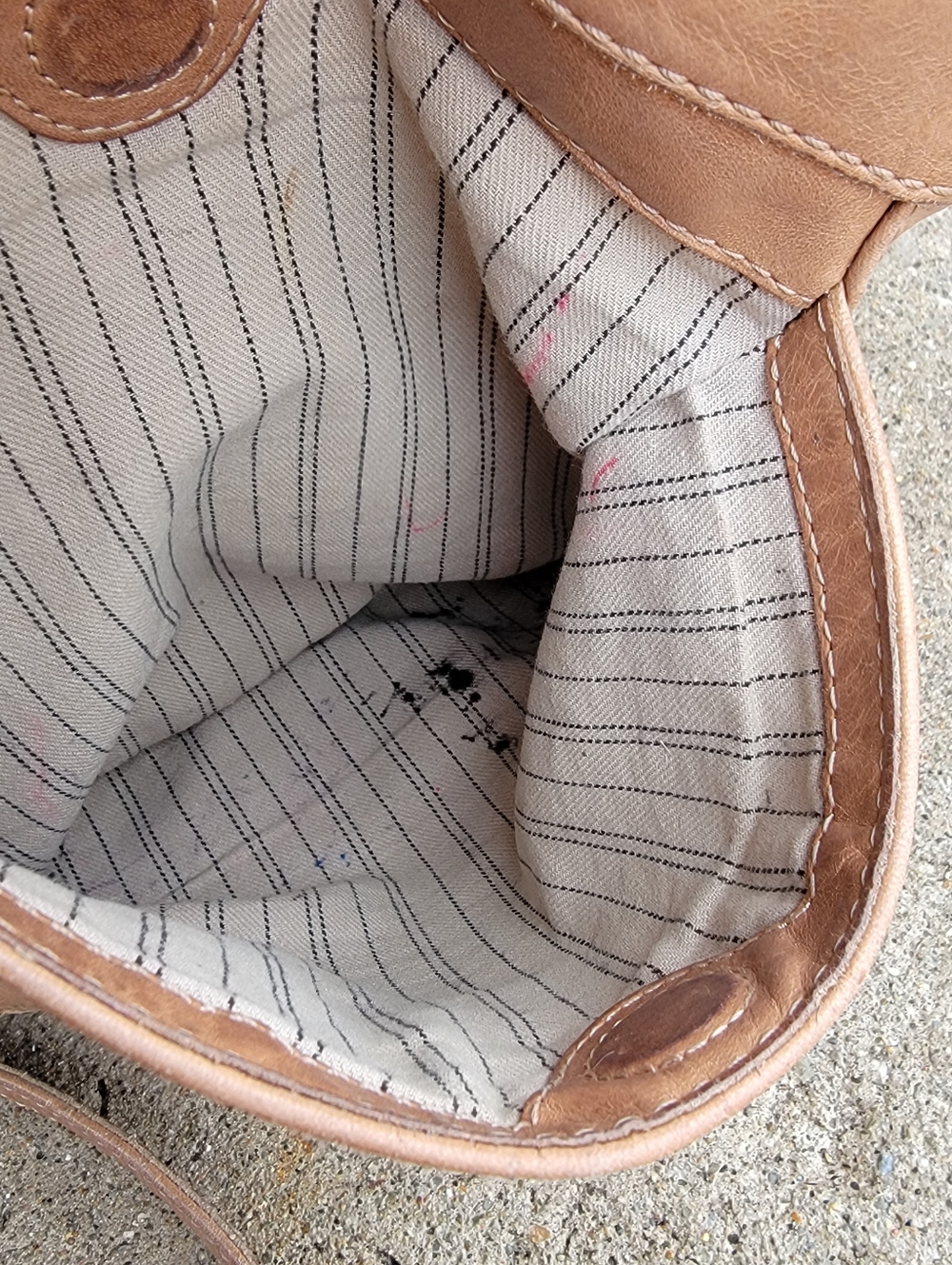 Frye Melissa Distressed Beige Leather Small Tote Crossbody - Picture 14 of 16